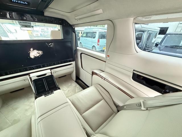 Миниатюра 32
