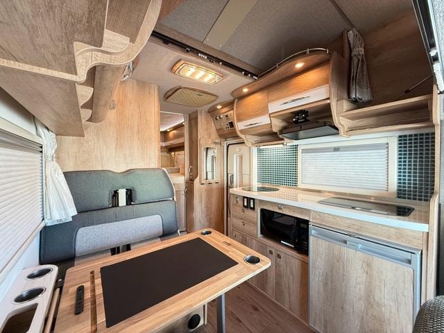 Миниатюра 19