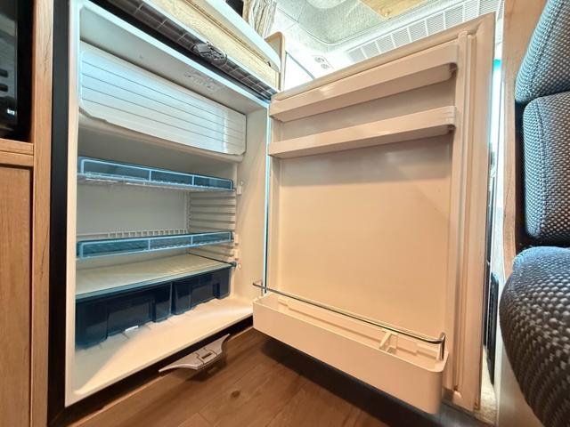 Миниатюра 33