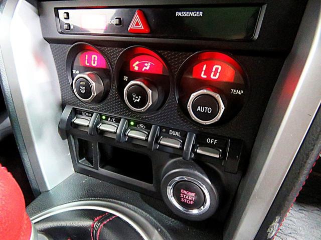 Миниатюра 28