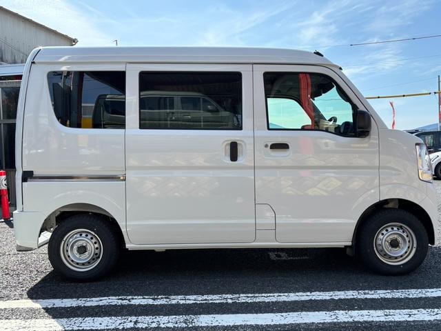 Mitsubishi MINICAB VAN 2026 — фото автомобиля 1