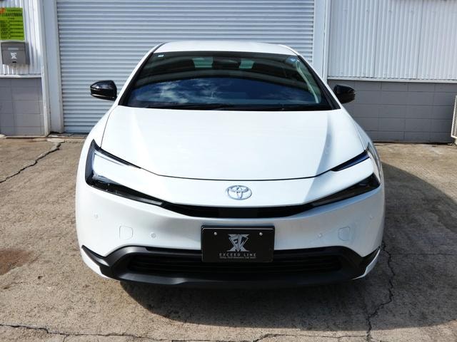Toyota PRIUS 2026 — фото автомобиля 1