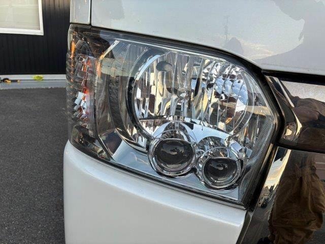 Toyota HIACE VAN 2021 — фото автомобиля 1