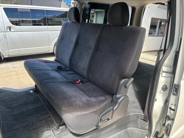 Toyota HIACE VAN 2015 — фото автомобиля 1