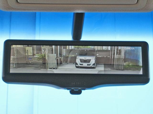 Nissan ELGRAND 2016 — фото автомобиля 1