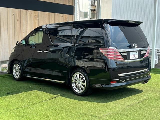 Toyota ALPHARD 2012 — фото автомобиля 1