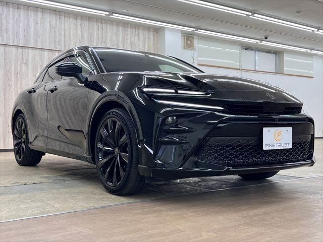 Toyota CROWN SPORT 2023 — фото автомобиля 1