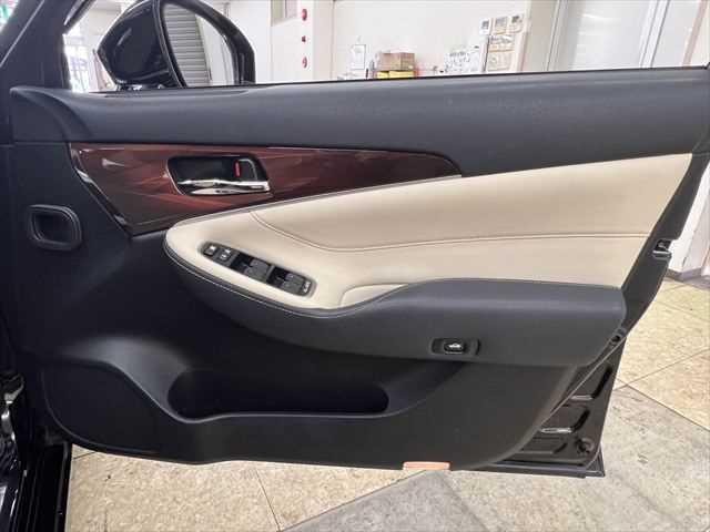 Миниатюра 10