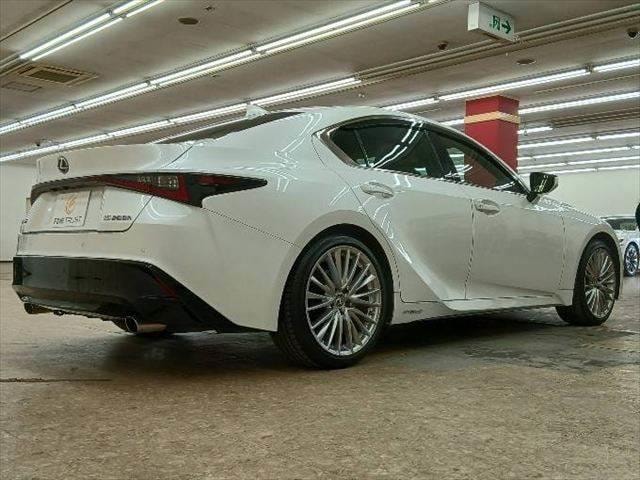 Миниатюра 17