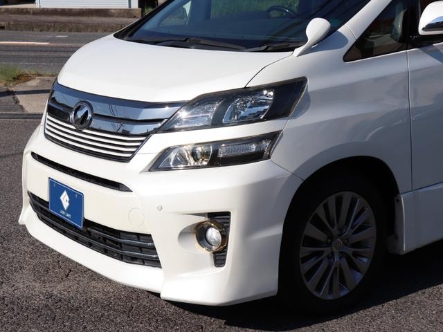 Toyota VELLFIRE 2012 — фото автомобиля 1