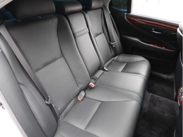 Миниатюра 17
