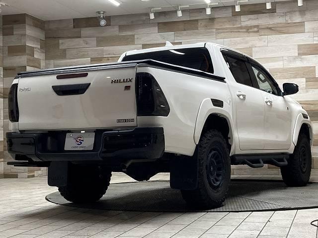 Миниатюра 28
