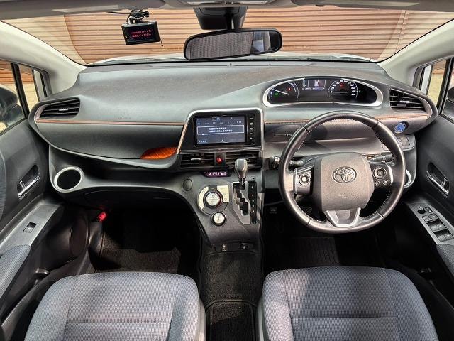 Toyota SIENTA 2016 — фото автомобиля 1