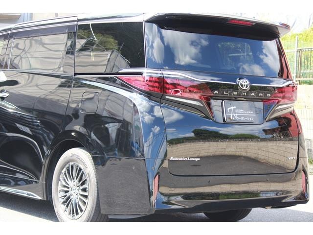 Toyota ALPHARD HYBRID 2024 — фото автомобиля 1