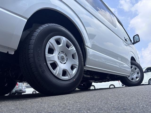 Toyota HIACE WAGON 2026 — фото автомобиля 1