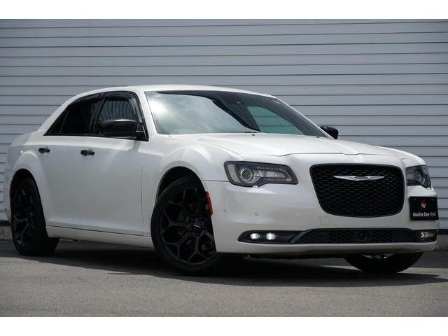 Chrysler 300 2016 — фото автомобиля 1