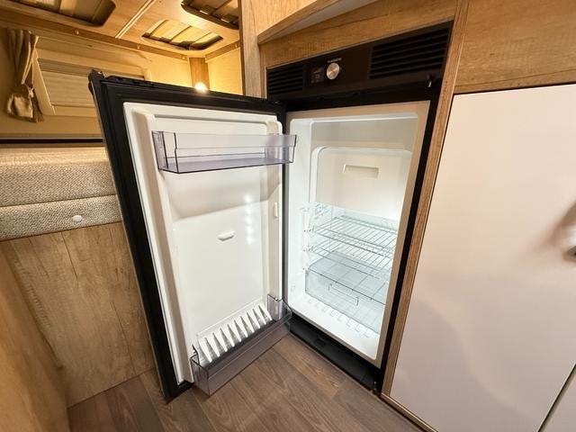 Миниатюра 28