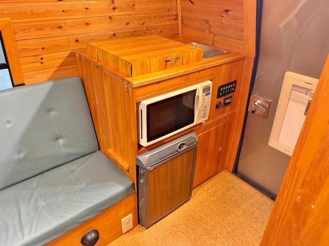 Миниатюра 12