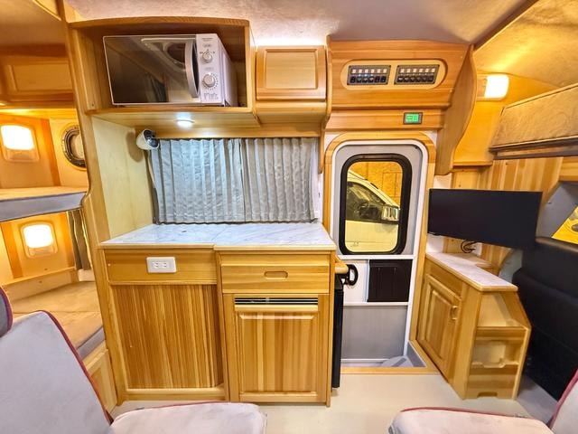 Миниатюра 17
