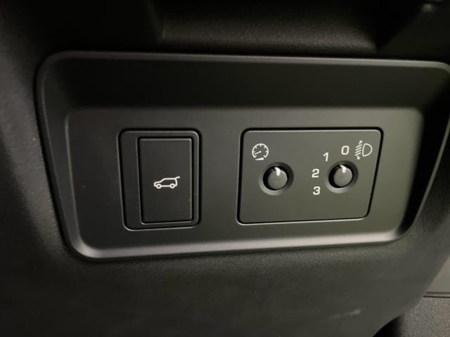 Land Rover RANGE ROVER EVOQUE 2020 — фото автомобиля 1
