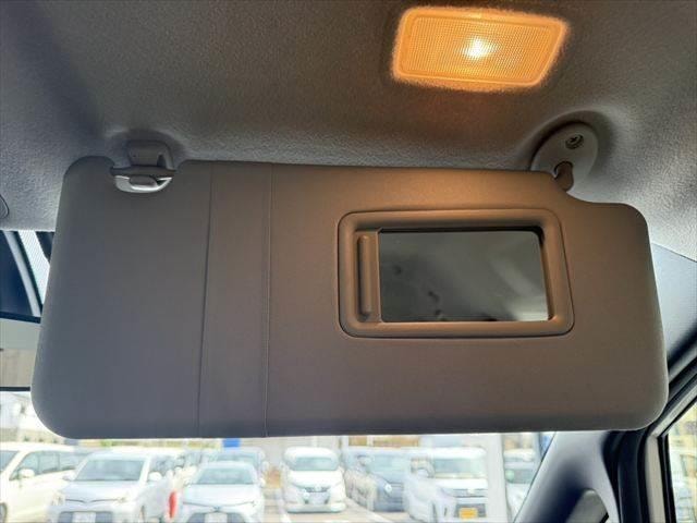 Toyota NOAH 2016 — фото автомобиля 1