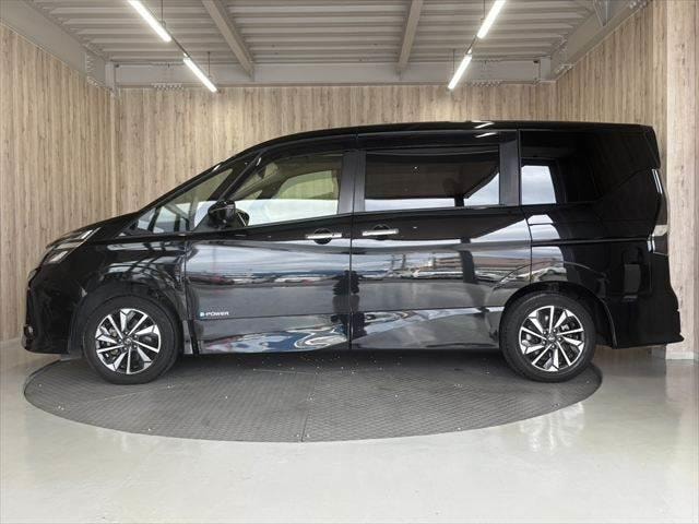 Nissan SERENA 2020 — фото автомобиля 1