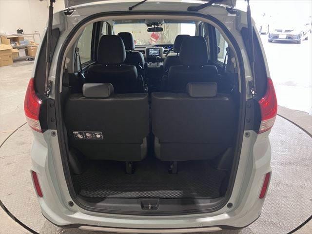 Honda FREED 2023 — фото автомобиля 1