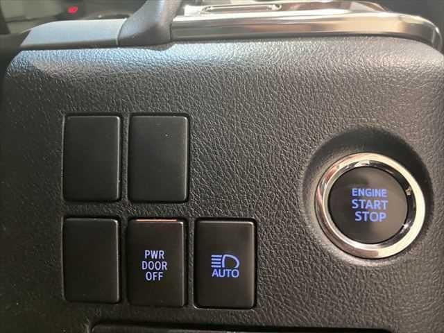 Toyota ALPHARD 2018 — фото автомобиля 1