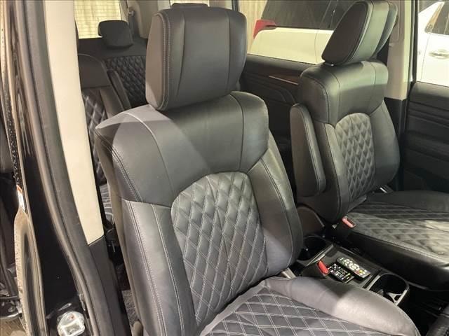 Mitsubishi DELICA D:5 2019 — фото автомобиля 1