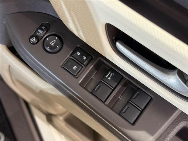 Honda N-BOX 2017 — фото автомобиля 1