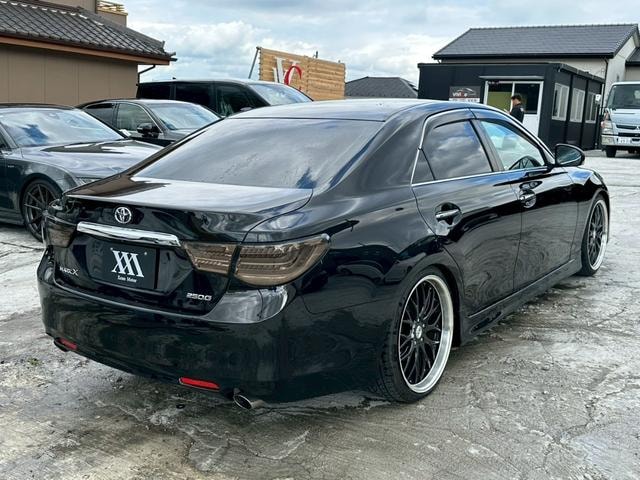 Миниатюра 28