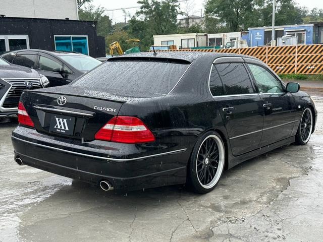 Миниатюра 28