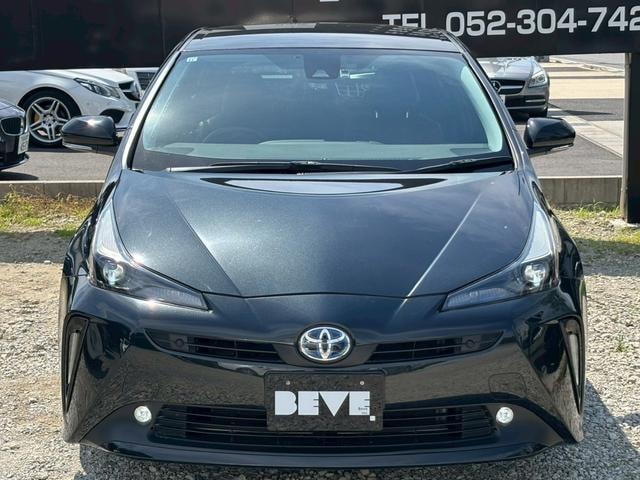 Toyota PRIUS 2021 — фото автомобиля 1