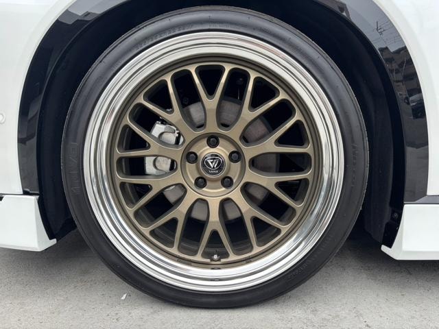Миниатюра 18