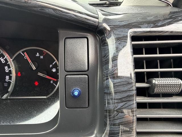 Toyota HIACE VAN 2014 — фото автомобиля 1