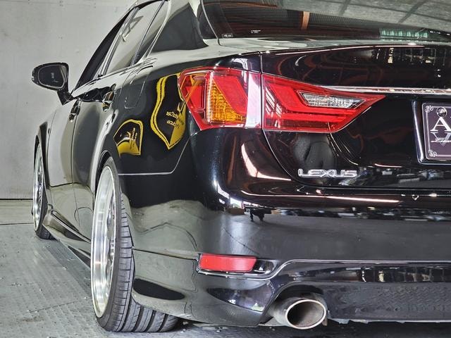 Миниатюра 28