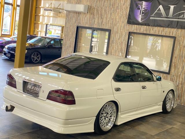 Миниатюра 28