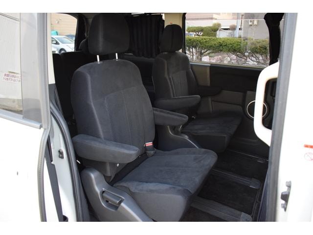 Mitsubishi DELICA D:5 2018 — фото автомобиля 1