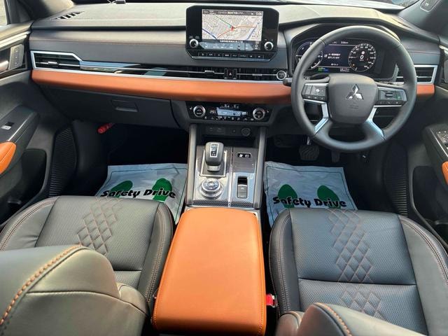 Mitsubishi OUTLANDER PHEV 2022 — фото автомобиля 1