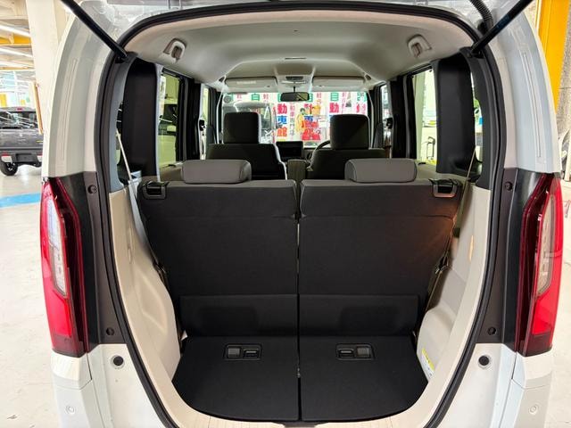 Honda N-BOX 2026 — фото автомобиля 1
