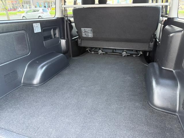 Toyota HIACE VAN 2019 — фото автомобиля 1