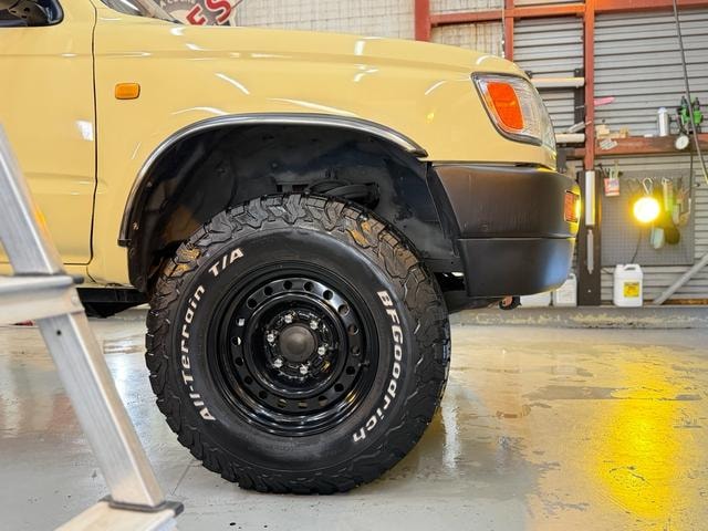 Toyota HILUX SURF 1998 — фото автомобиля 1