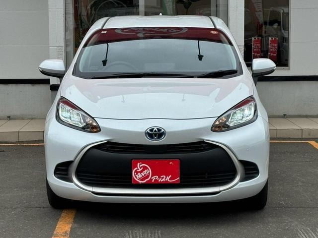 Toyota AQUA 2025 — фото автомобиля 1
