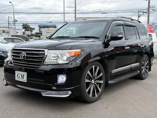 Toyota LAND CRUISER 2014 — фото автомобиля 1