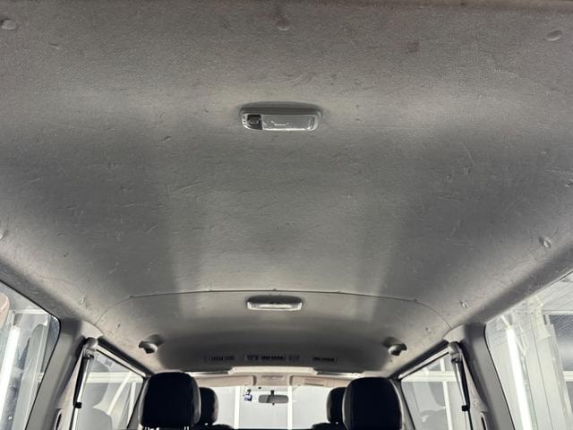 Toyota HIACE VAN 2015 — фото автомобиля 1