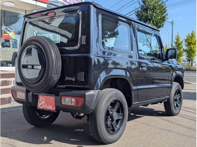 Suzuki JIMNY 2023 — фото автомобиля 1