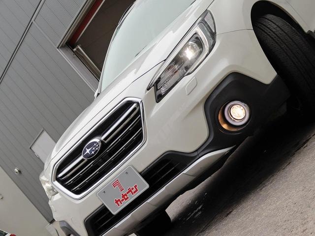 Subaru LEGACY OUTBACK 2017 — фото автомобиля 1