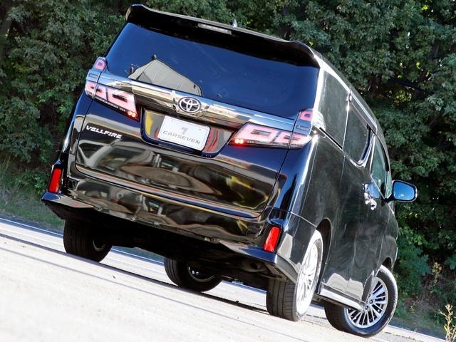 Toyota VELLFIRE 2022 — фото автомобиля 1