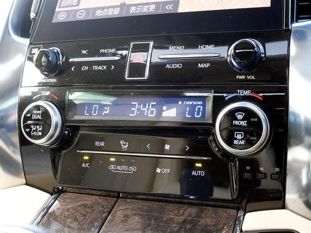 Toyota ALPHARD HYBRID 2023 — фото автомобиля 1
