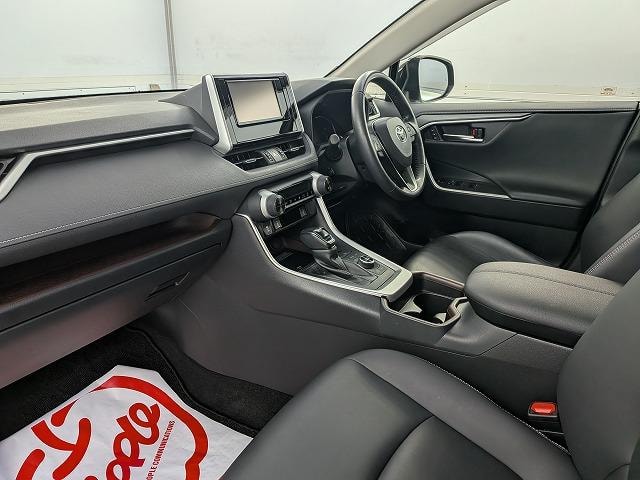 Toyota RAV4 2019 — фото автомобиля 1
